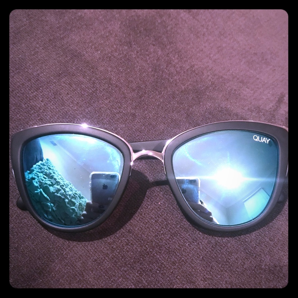 Quay matte black and blue sunglasses.